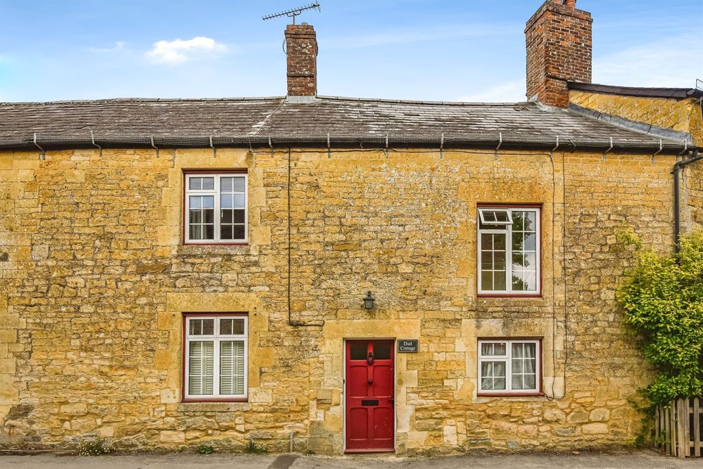 Property photo 1 of 17