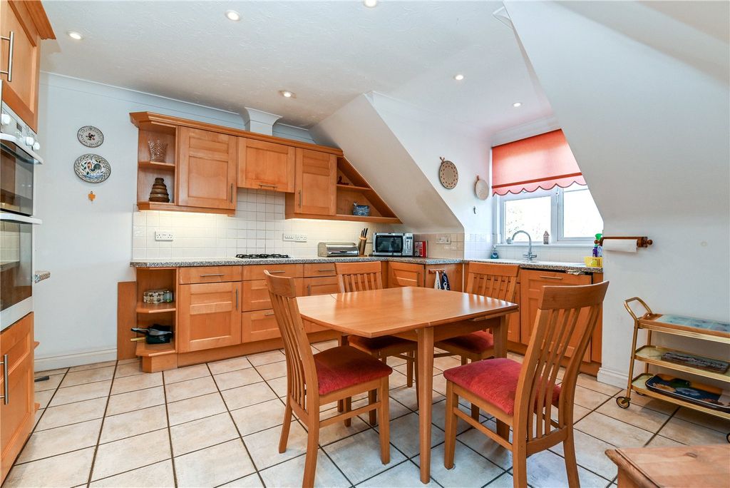 Property photo 2 of 16 Picture No. 02