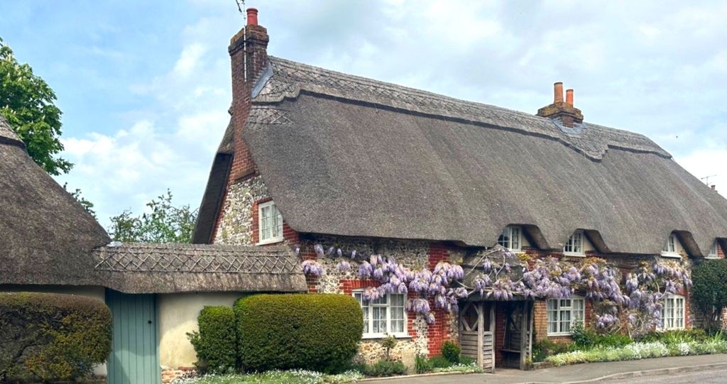 Property photo 1 of 21