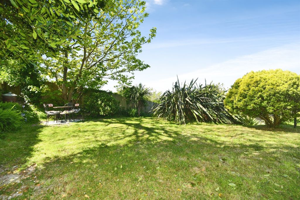 Property photo 3 of 20