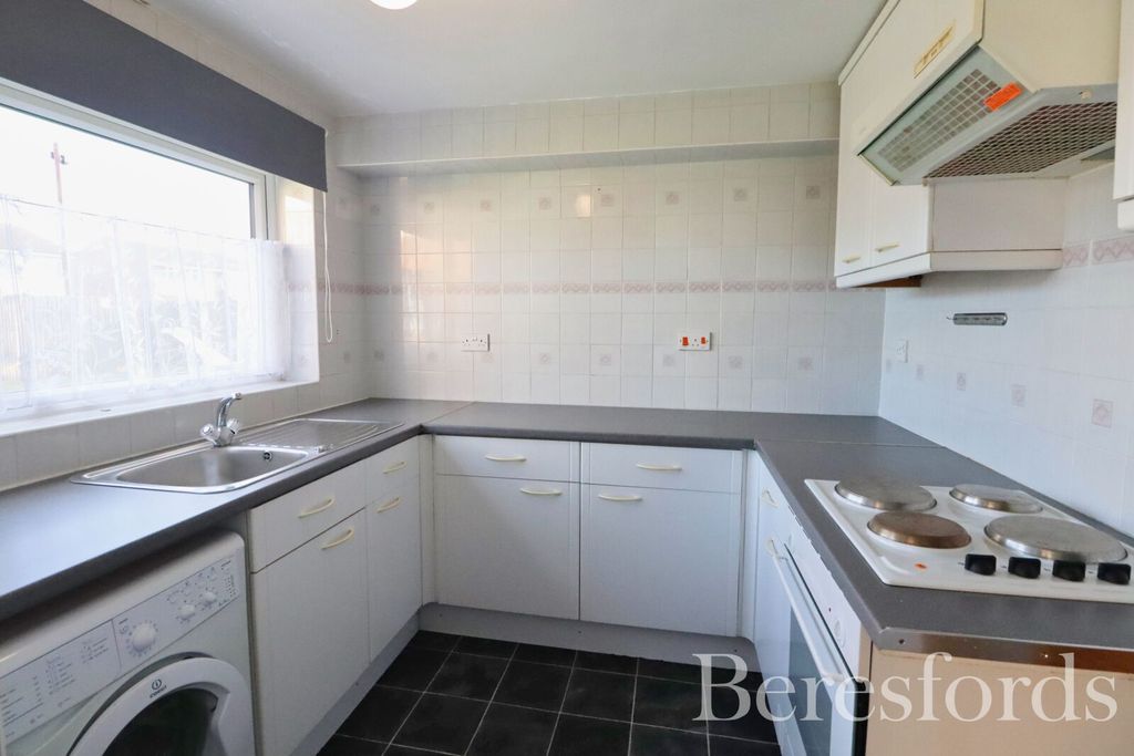 Property photo 3 of 10 Picture No. 14