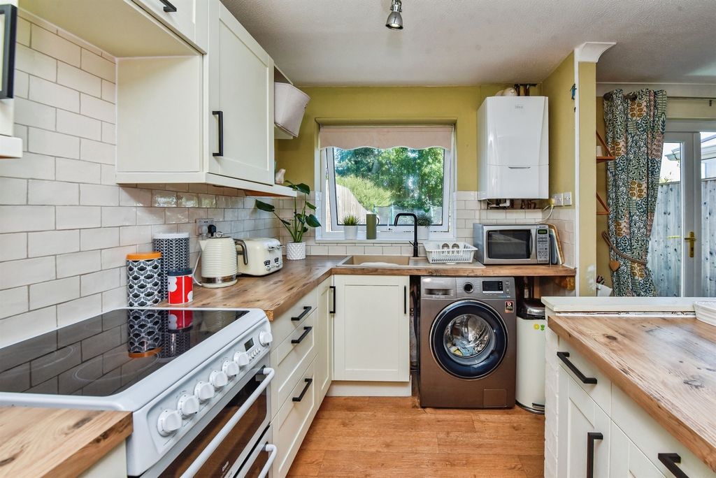 Property photo 2 of 14