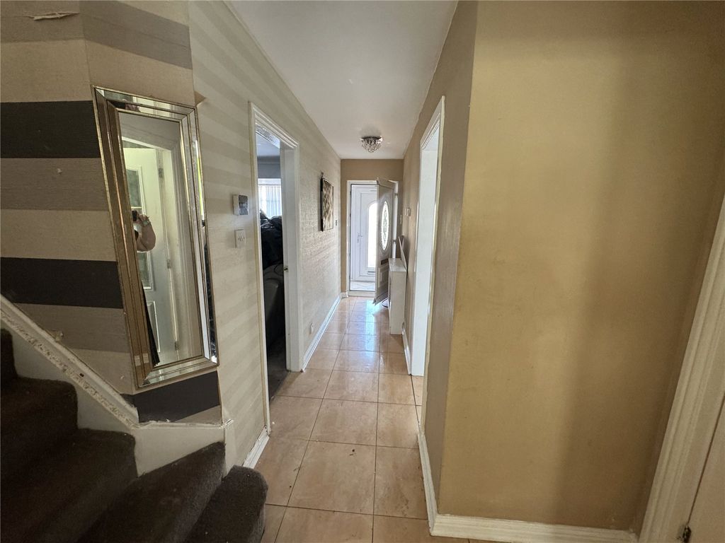 Property photo 2 of 12 Picture No. 09