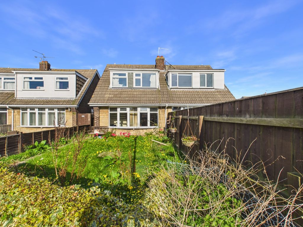 Property photo 1 of 8 4858972