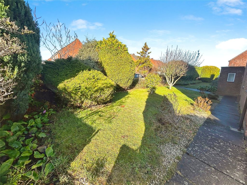 Property photo 3 of 24 Picture No. 21