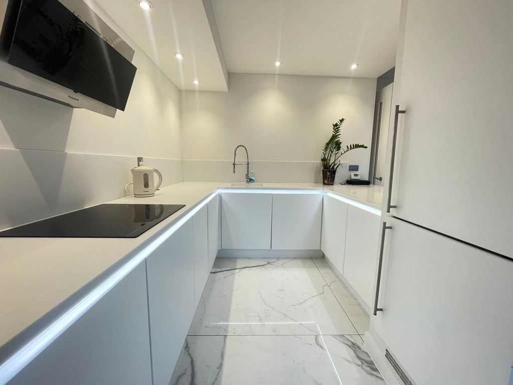 Property photo 2 of 15 Img_33865_9_Original.Jpg