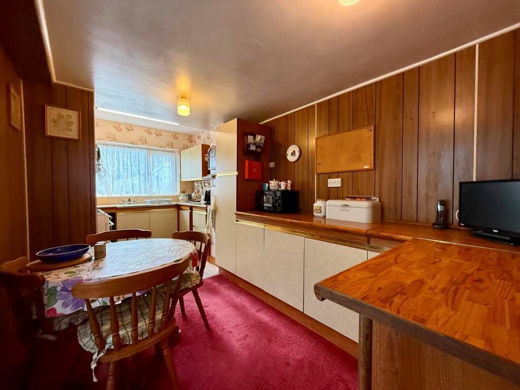 Property photo 3 of 26