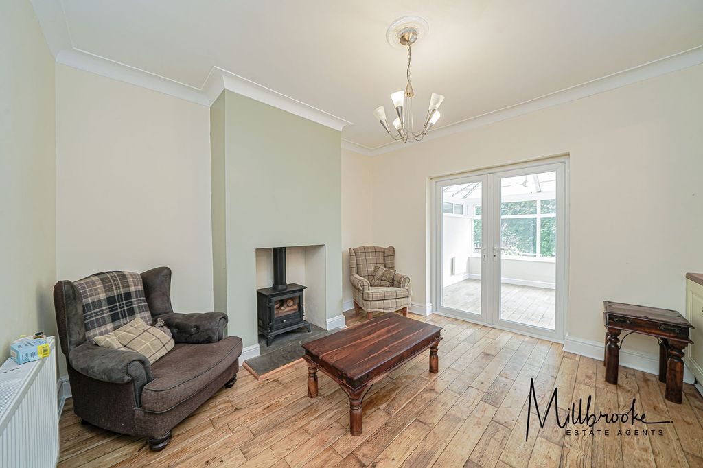 Property photo 3 of 31