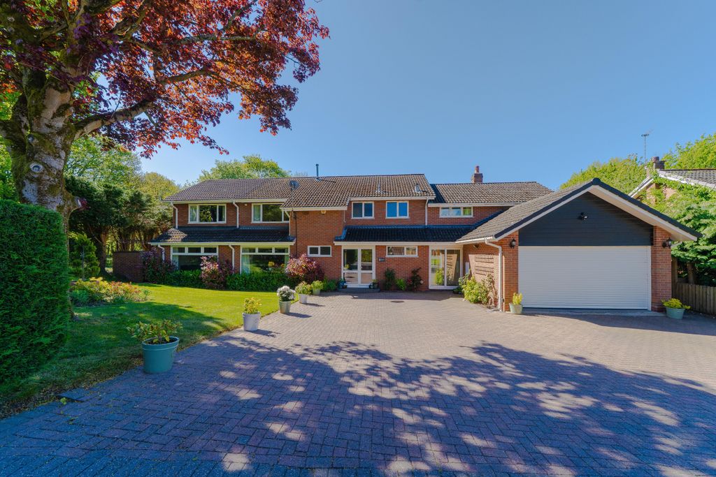 Property photo 1 of 39
