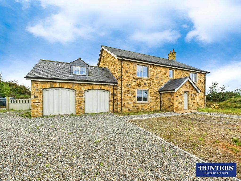 Property photo 1 of 47 Frontage