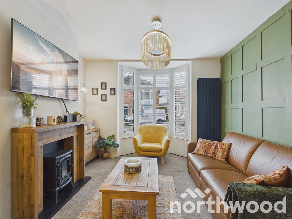 Property photo 2 of 25