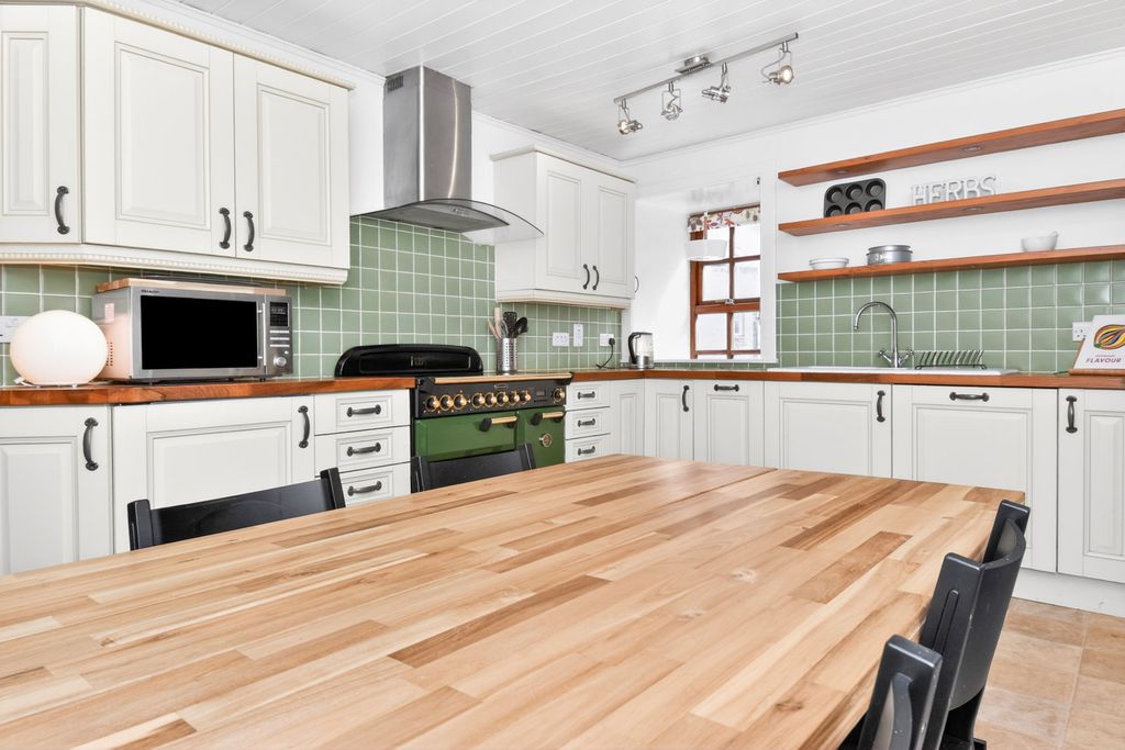 Additional image 10 of 4 bed semi-detached house for sale1 Hayfield Court, Lerwick, Shetland ZE1