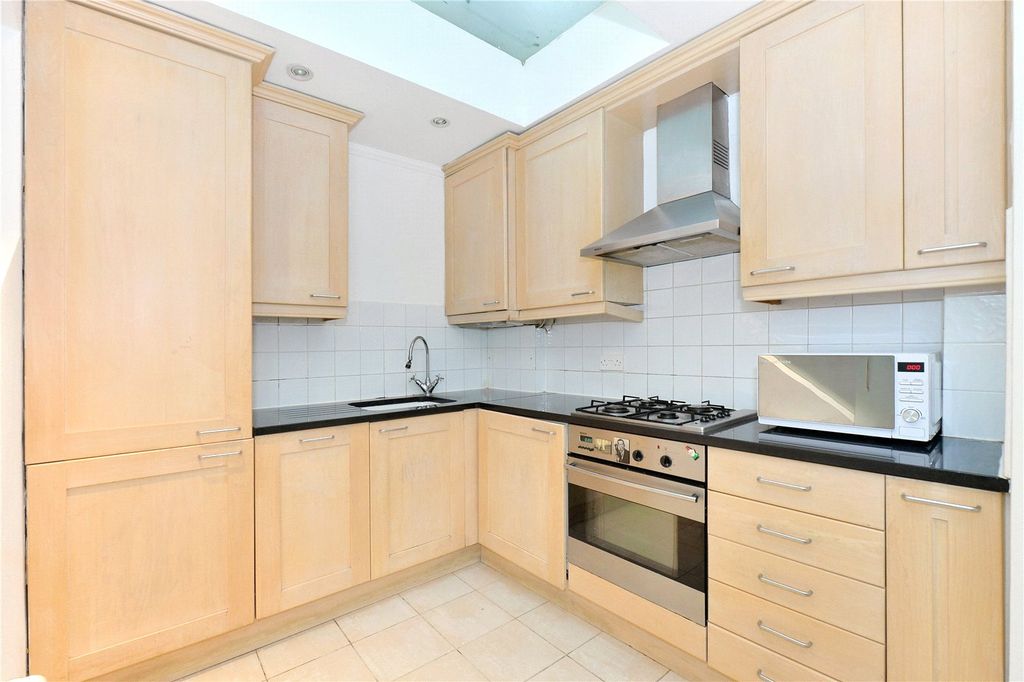 Property photo 3 of 10 Picture No. 10