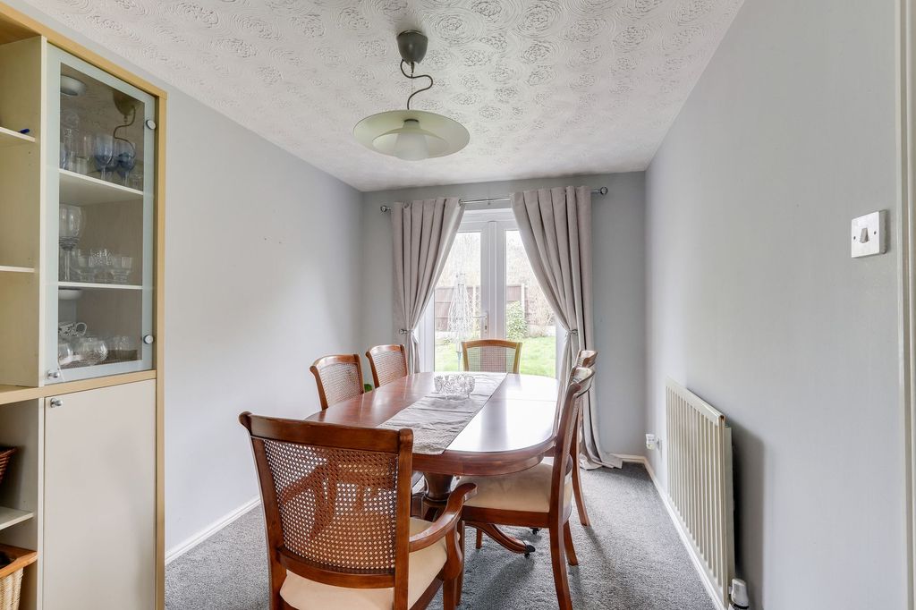 Property photo 3 of 25