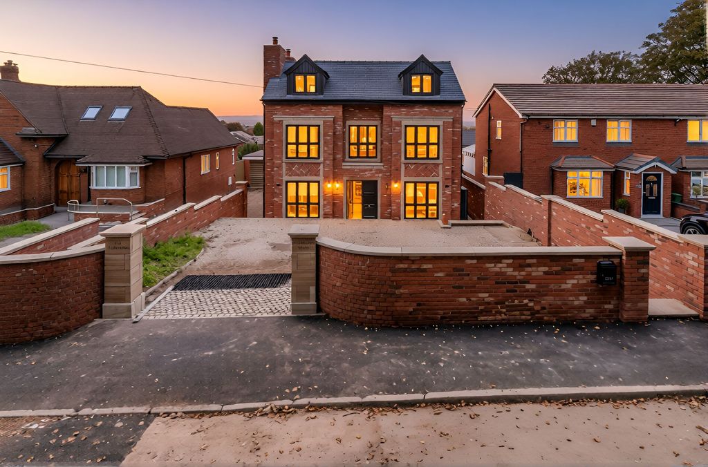 Property photo 1 of 60