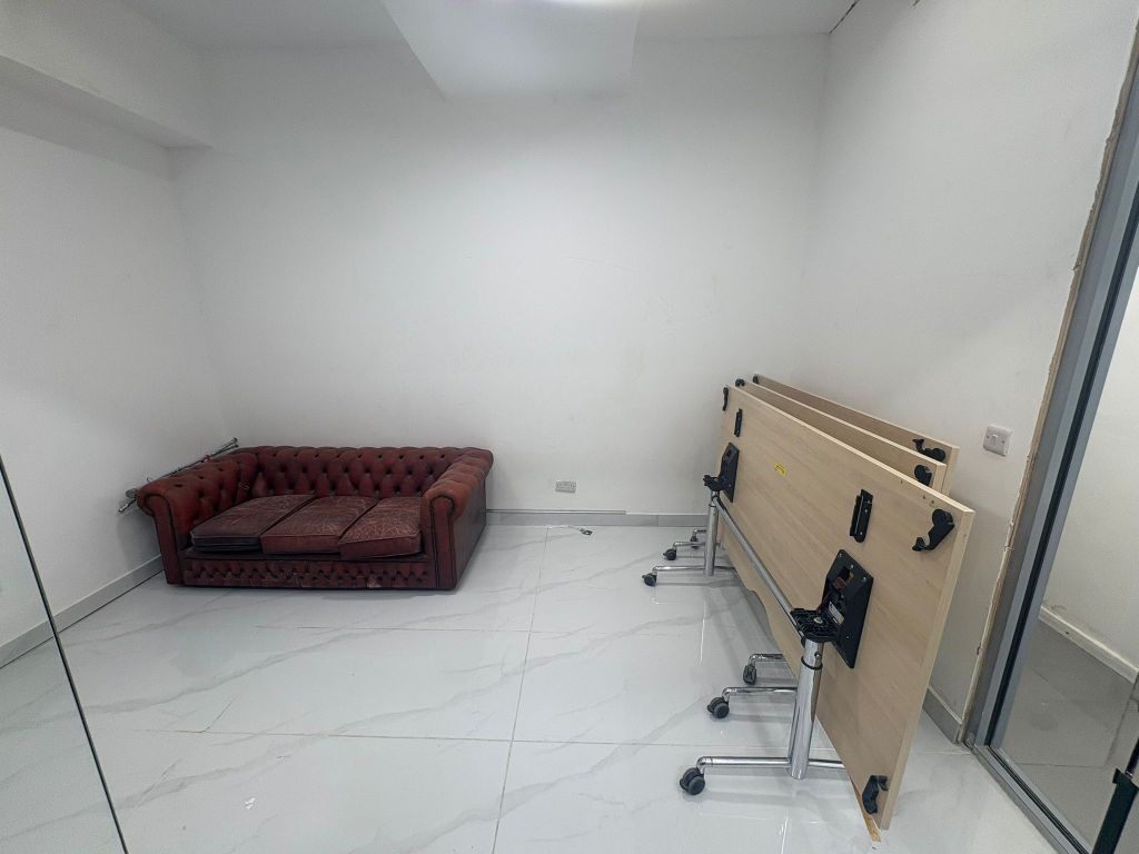 Property photo 2 of 3