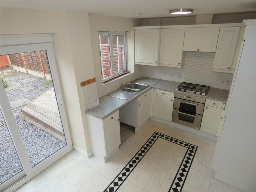 Property photo 3 of 16 P1100908.Jpg