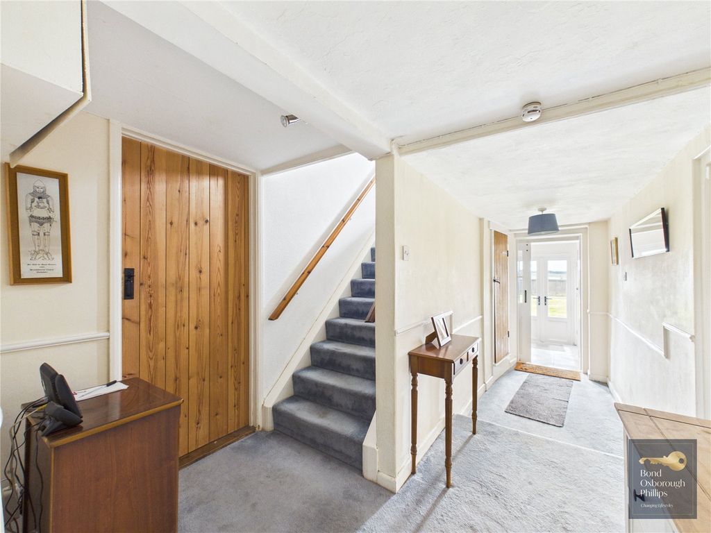 Property photo 3 of 30 Picture No. 10