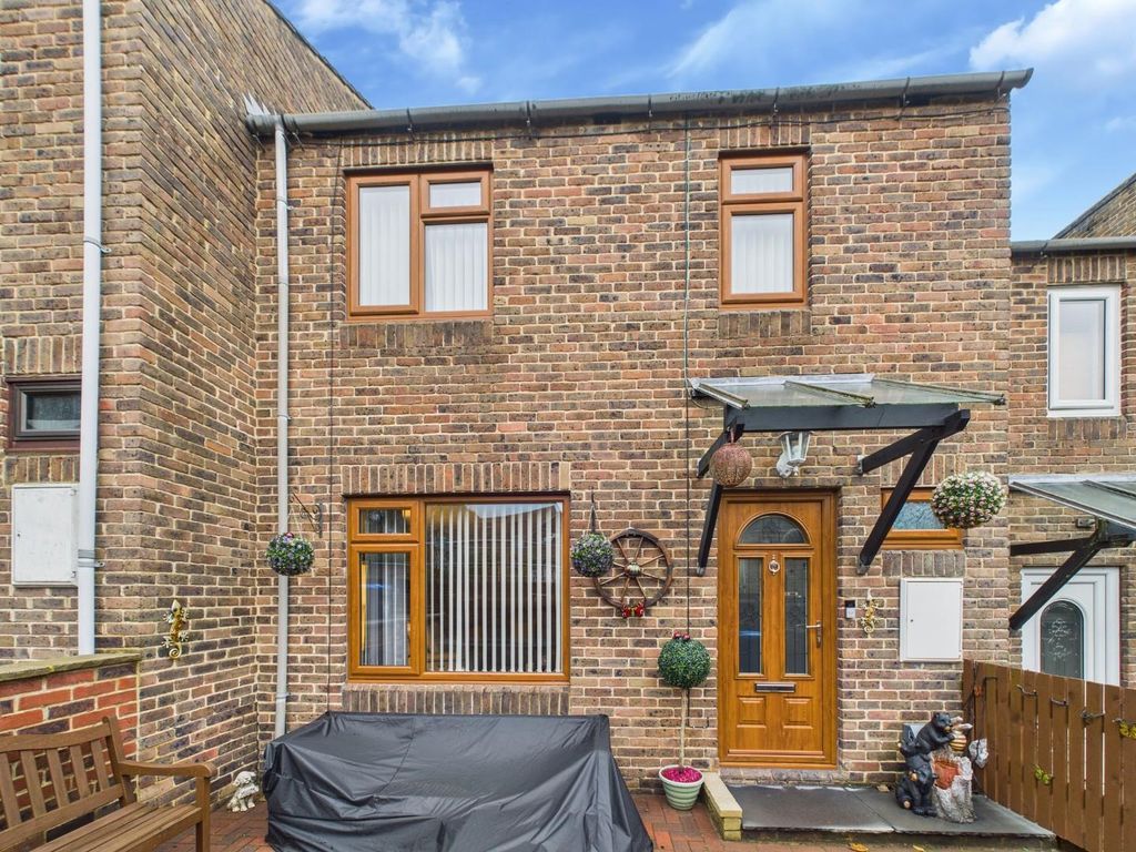 Property photo 1 of 53 Outside