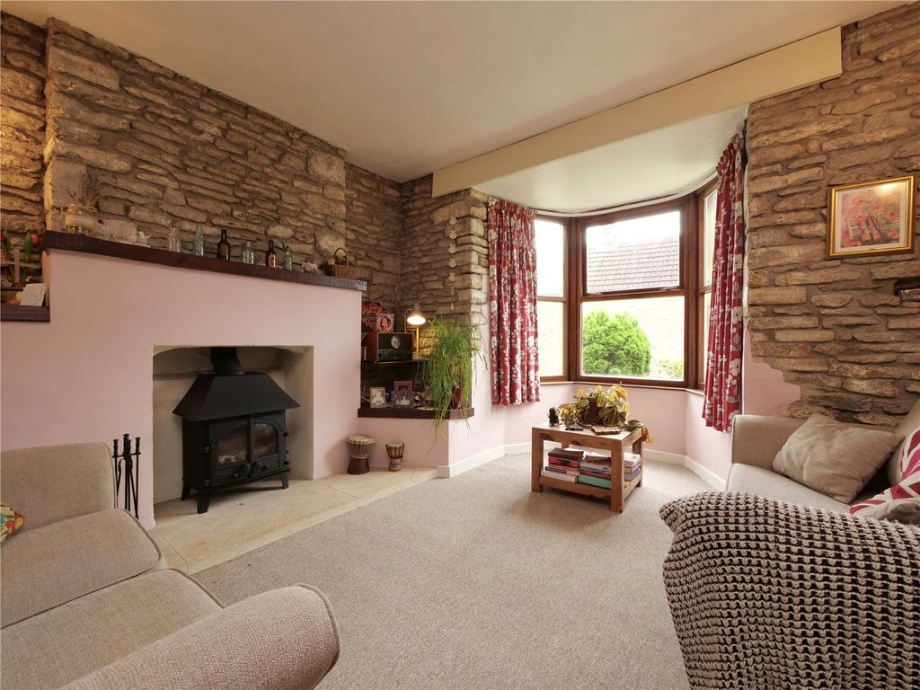 Property photo 3 of 41 Picture No. 02