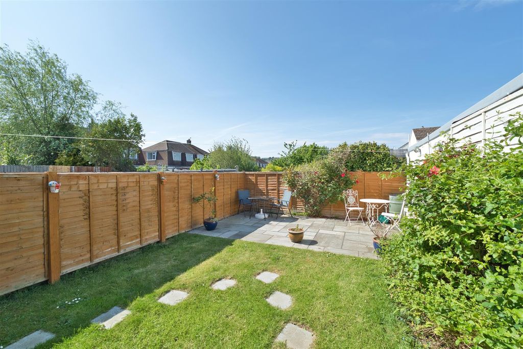 Property photo 2 of 14 Garden 1.Jpg