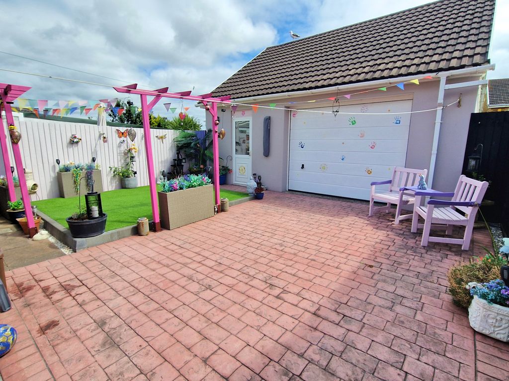 Property photo 2 of 26