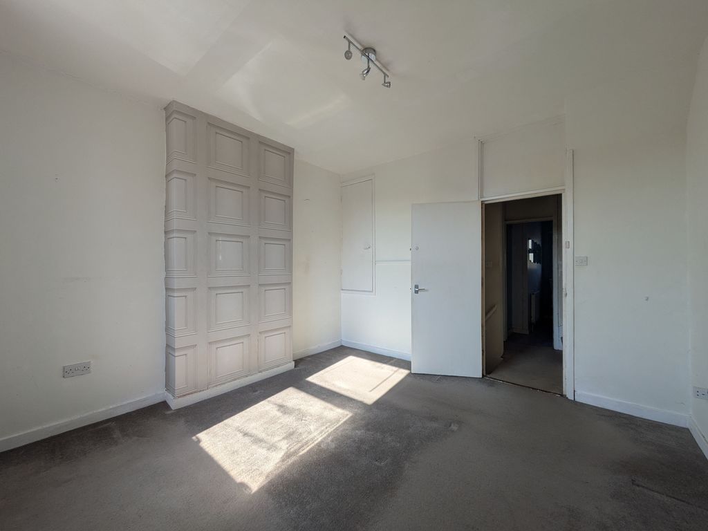 Property photo 1 of 12 Photo 1