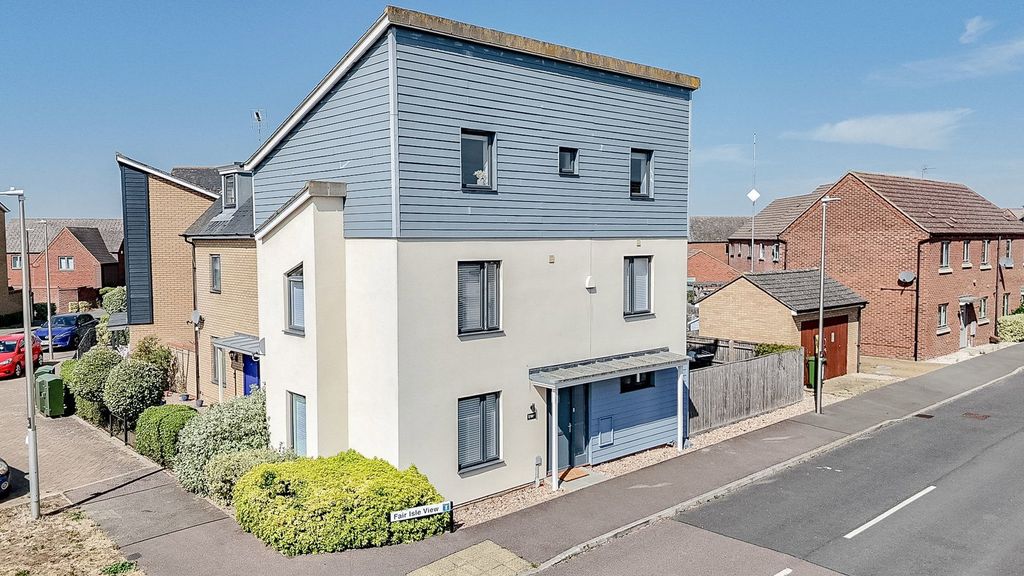 Property photo 1 of 33