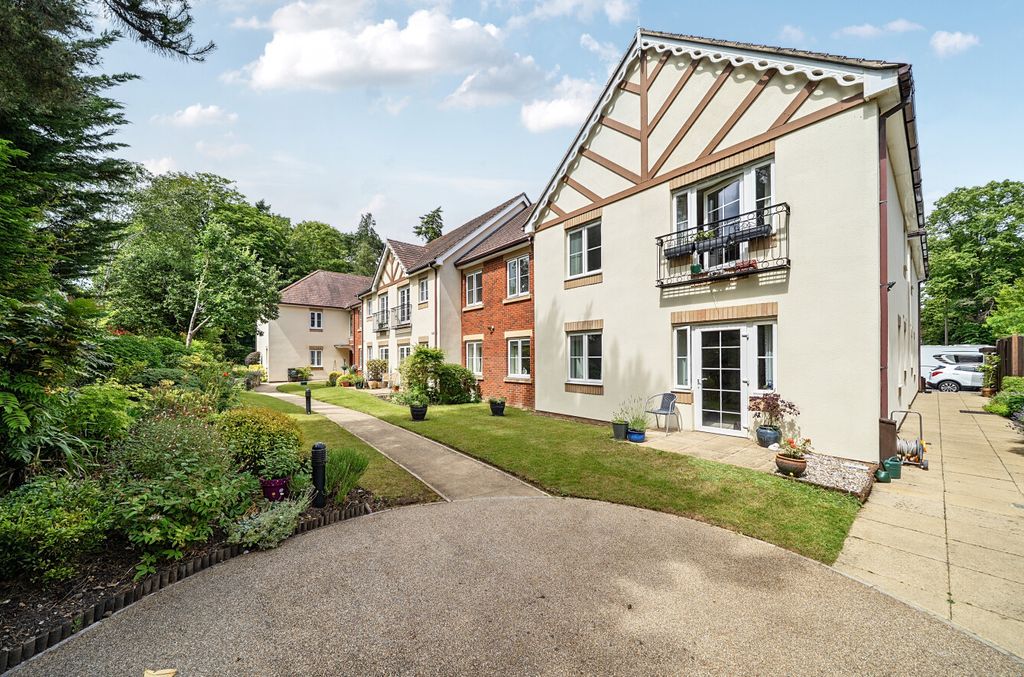 Property photo 1 of 9 1477609-3-6A29651...