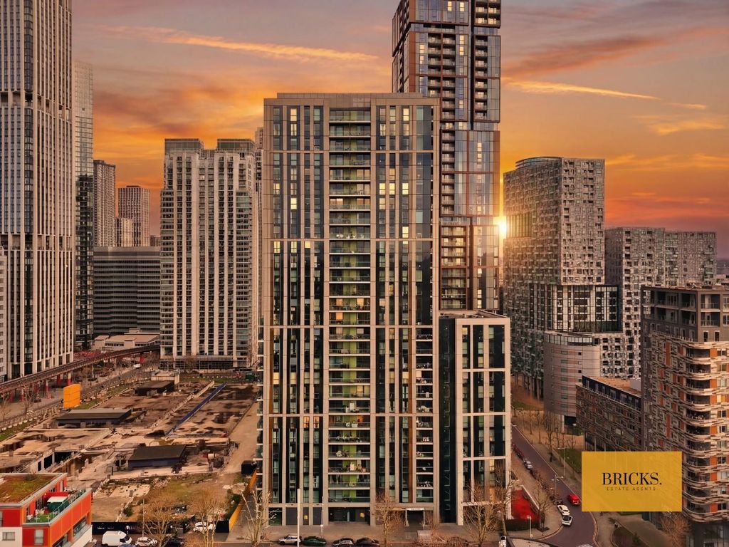 Property photo 1 of 23