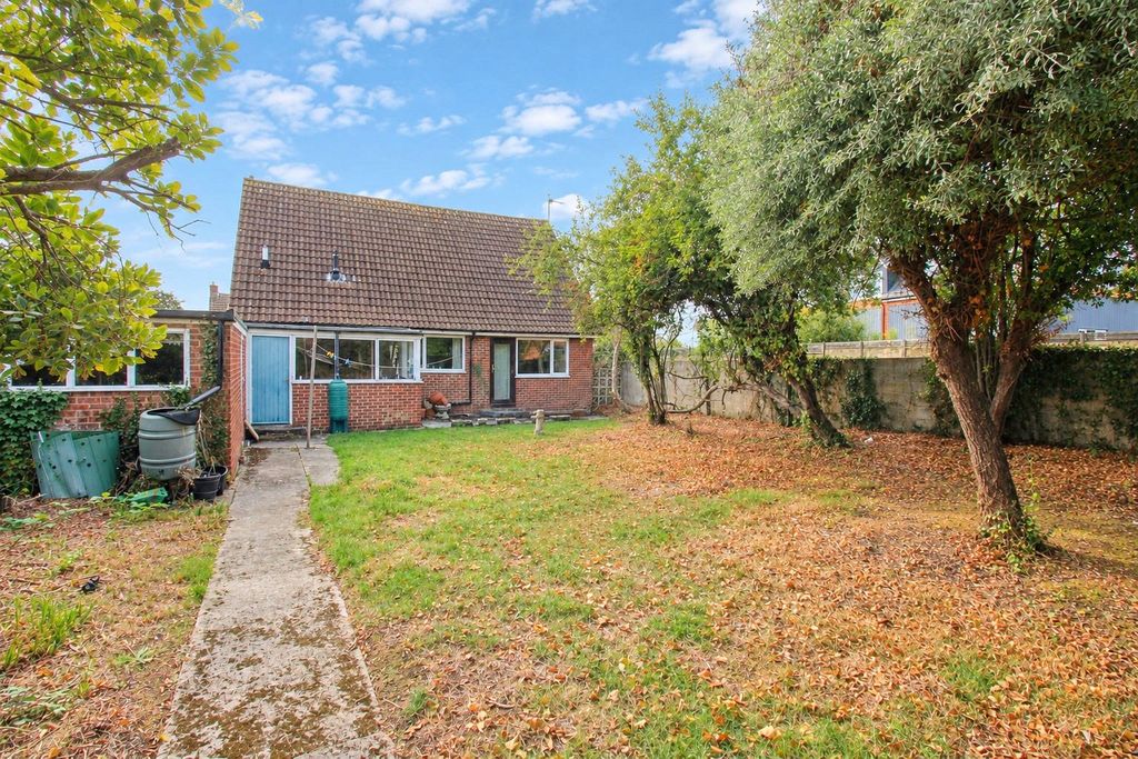 Property photo 2 of 19 Picture No. 29