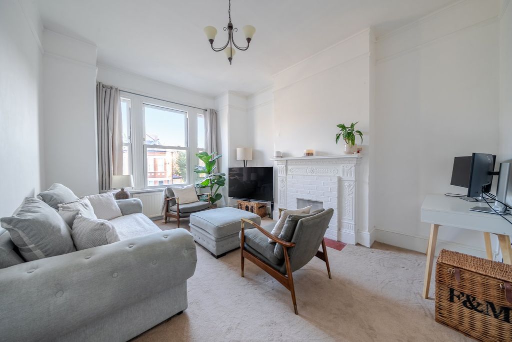 Property photo 2 of 18 Picture No. 08