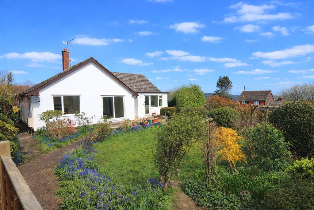 Property photo 1 of 16 1 - Picture No. 08