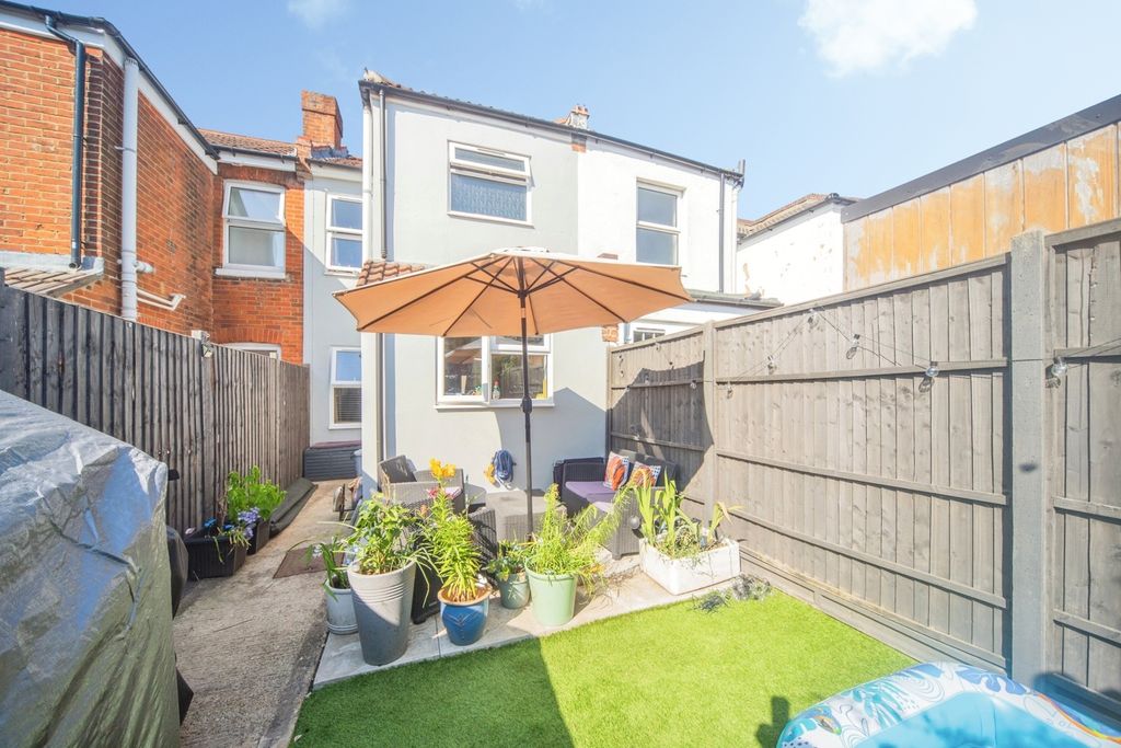 Property photo 2 of 15 Pbox-Img.Jpg