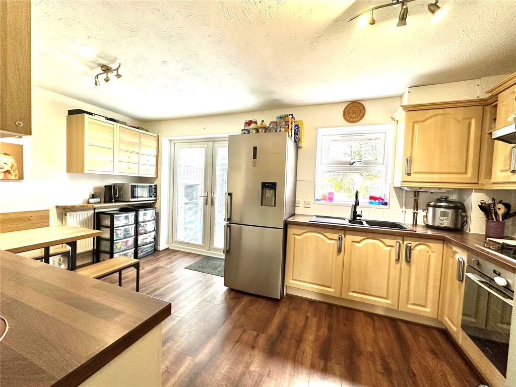 Property photo 3 of 12 Picture No. 03