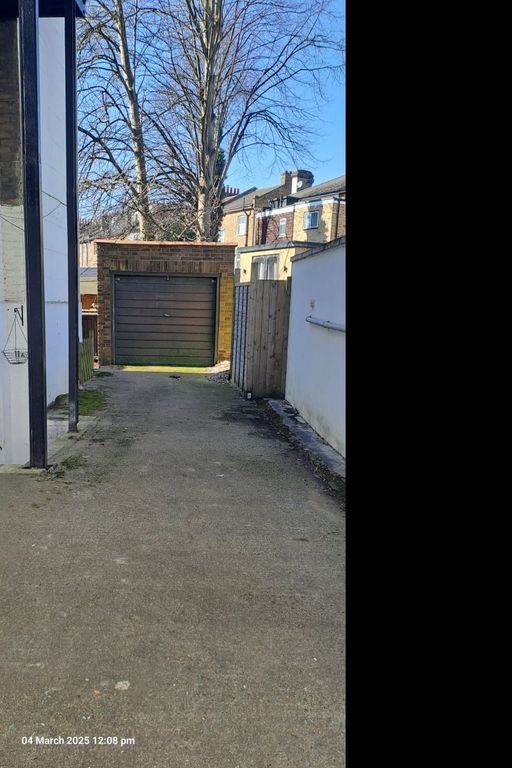 Property photo 1 of 4