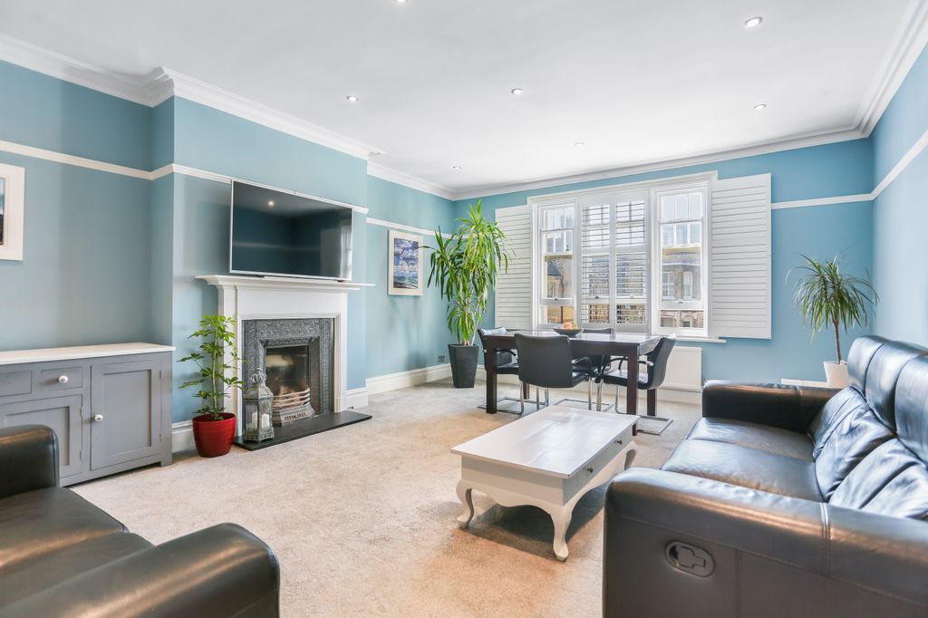 Property photo 2 of 20 296A14122