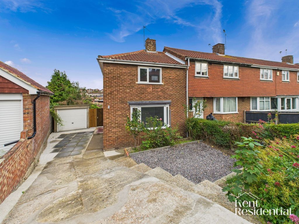 Property photo 1 of 22
