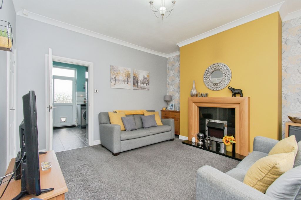 Property photo 3 of 15