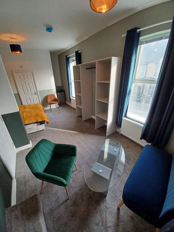 Property photo 3 of 5