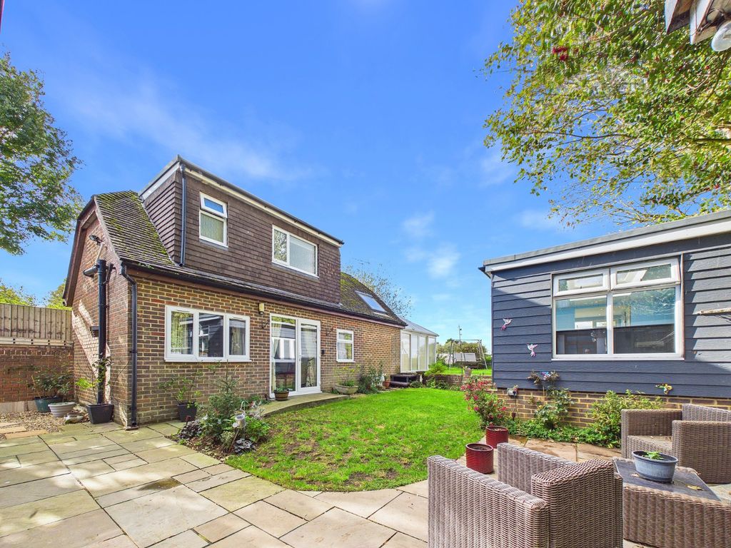 Property photo 2 of 41 Detached Annexe