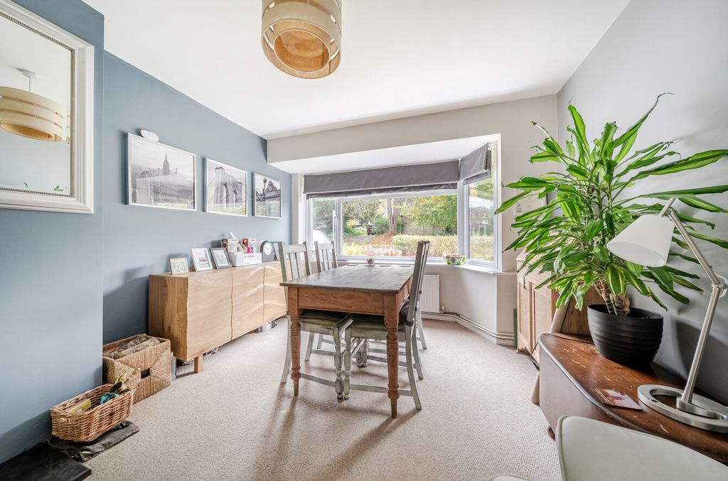 Property photo 2 of 12 1372977-4-6901F03...