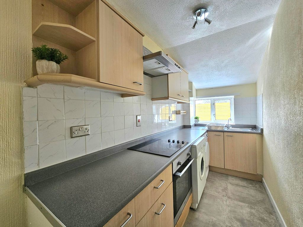 Property photo 2 of 5 Image