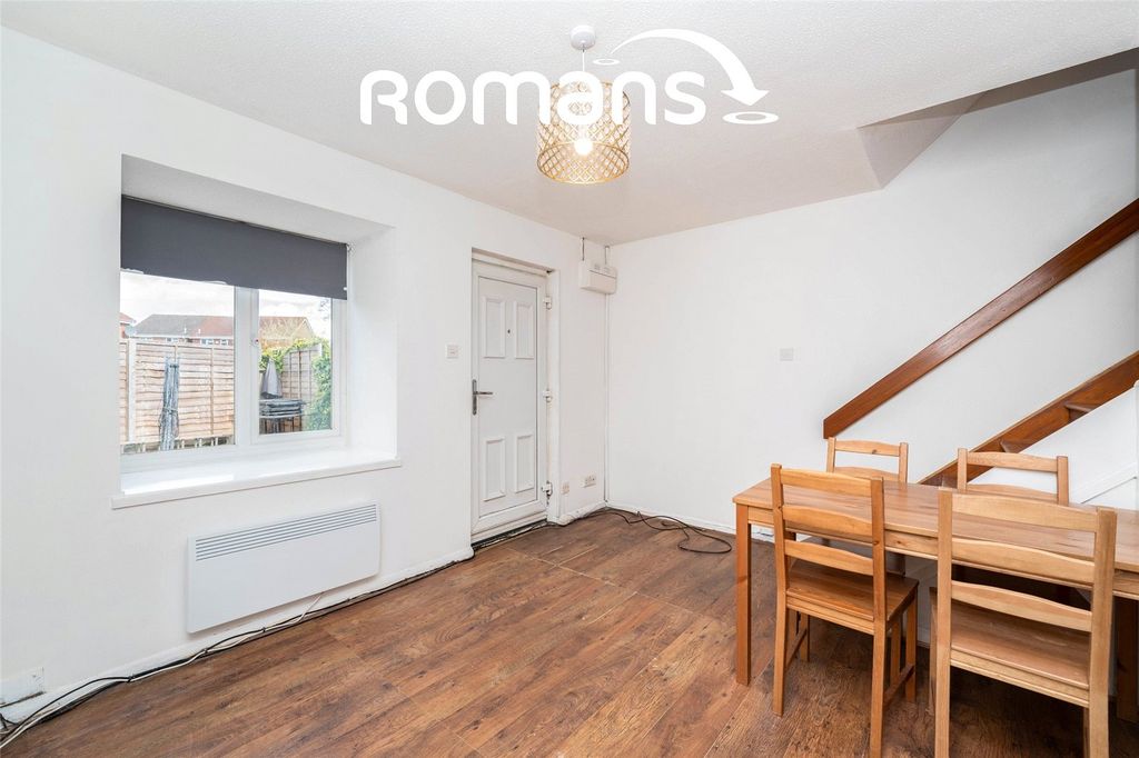 Property photo 3 of 10 Living Room