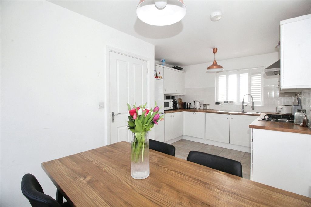 Property photo 2 of 10 Kitchen/Diner