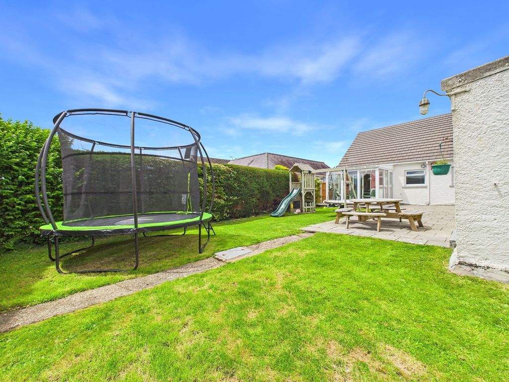 Property photo 3 of 25