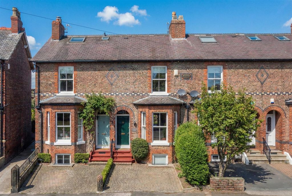 Property photo 1 of 36 Main