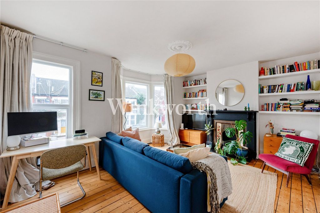 Property photo 2 of 17 Picture No. 12