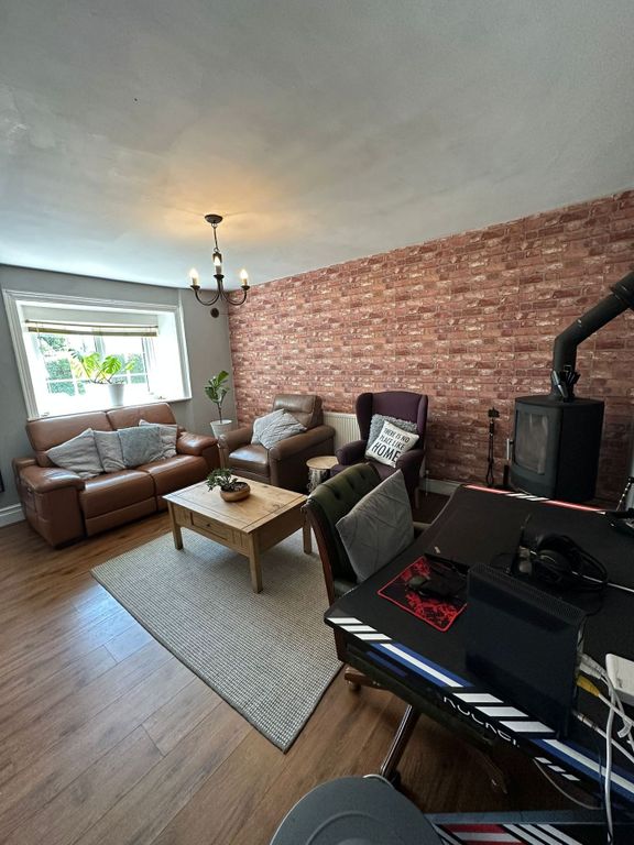 Property photo 2 of 29