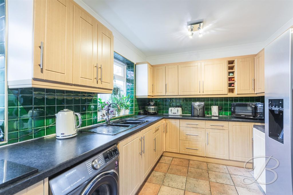 Property photo 3 of 38 Ccltd28.Jpg